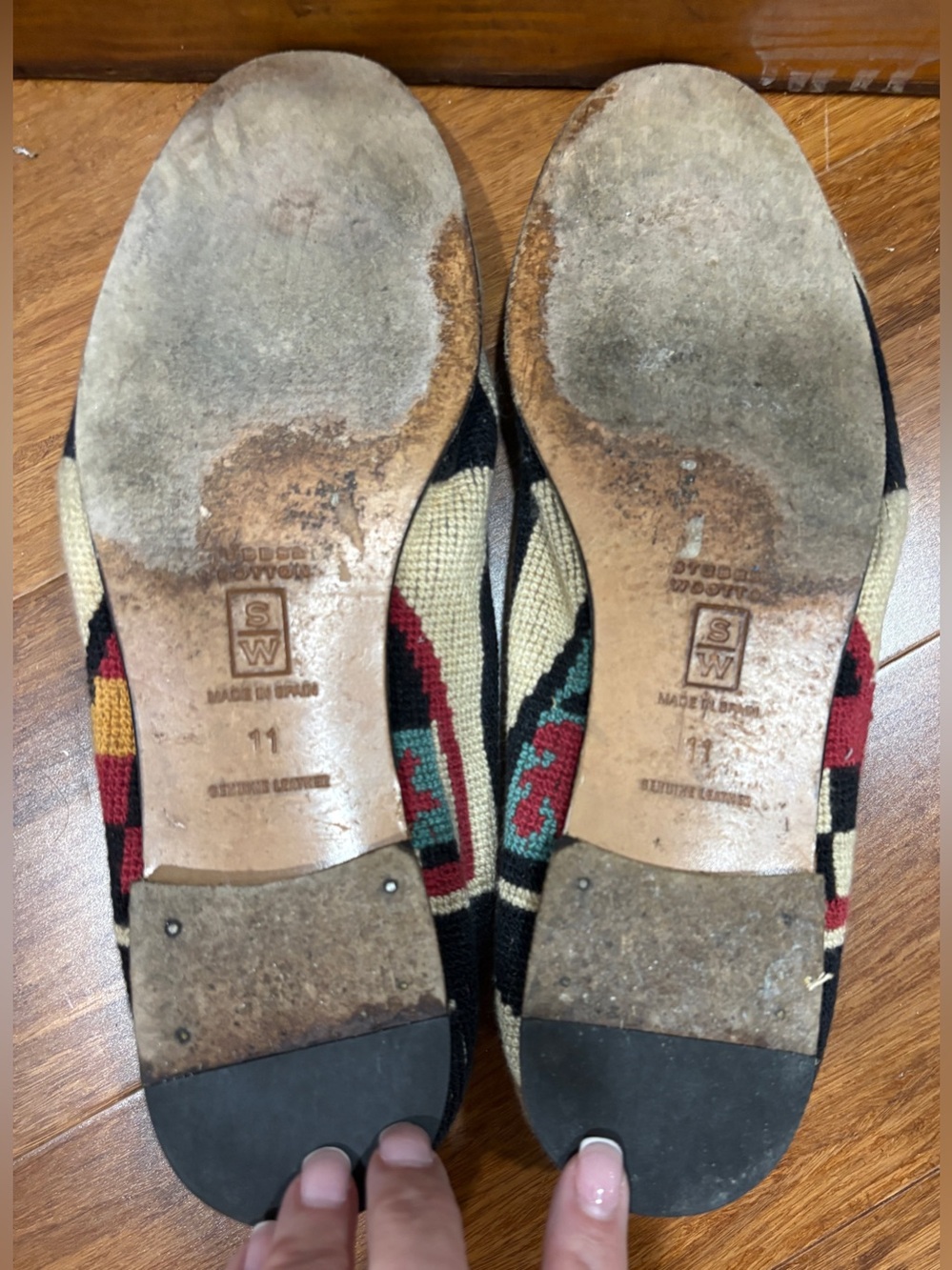 Vintage Stubbs & Wooten Needlepoint Loafer Crest Royalty Series Black MultiColor - Picture 6 of 7